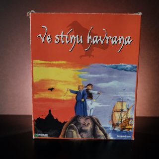 Ve stínu havrana big box